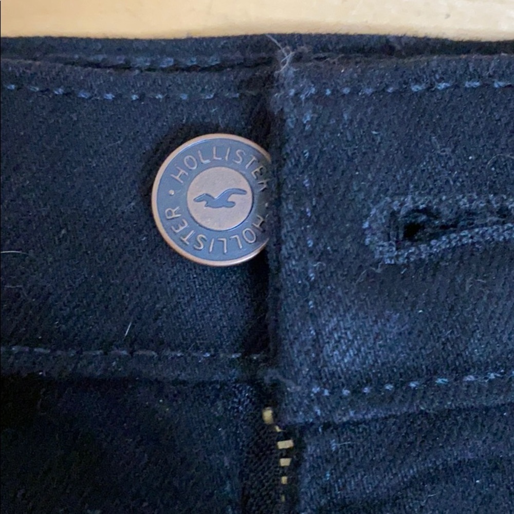 Hollister high waisted black shorts - Picture 4 of 7